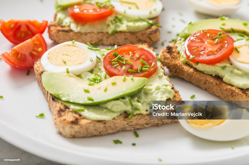 Quick & Easy Breakfast Recipes to Start Your Day Right